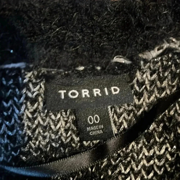Torrid Black Star Sweater Coat Plus 00 - Picture 7 of 9